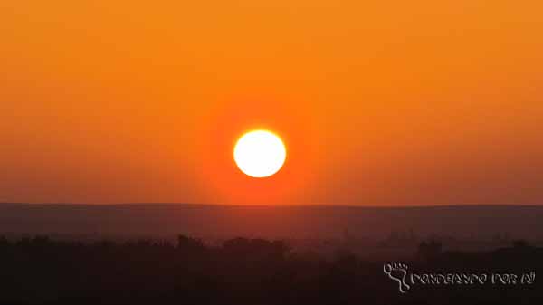 Pôr do Sol em Fahrafra, oásis do Egito